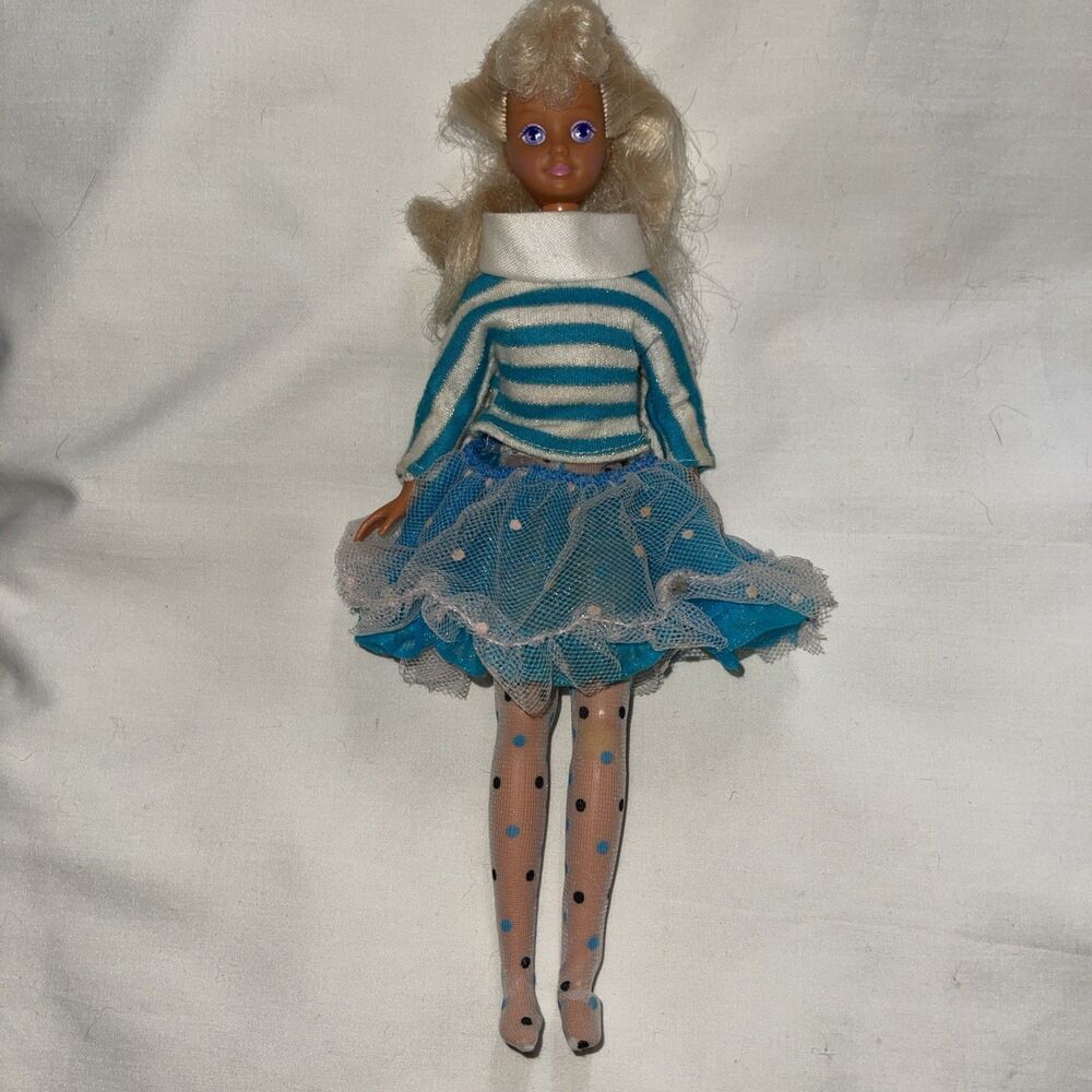 Barbie 1987 Party Teen Fun Skipper 5899 Blue White Stripe Blue Tutu Skirt